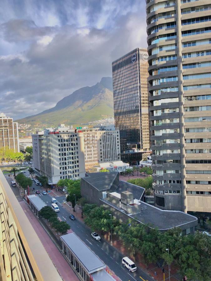 Icon Self Catering Apartment In Cape Town Near Waterfront And Cticc Экстерьер фото