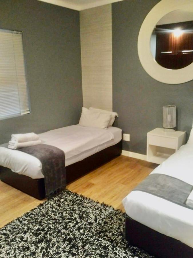 Icon Self Catering Apartment In Cape Town Near Waterfront And Cticc Экстерьер фото