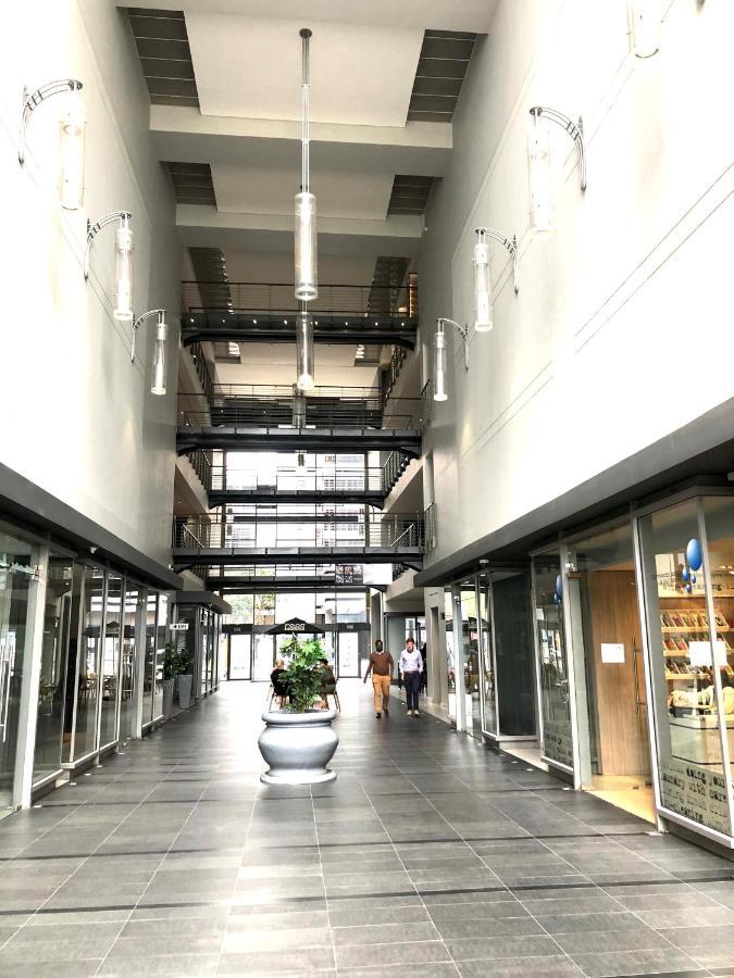 Icon Self Catering Apartment In Cape Town Near Waterfront And Cticc Экстерьер фото